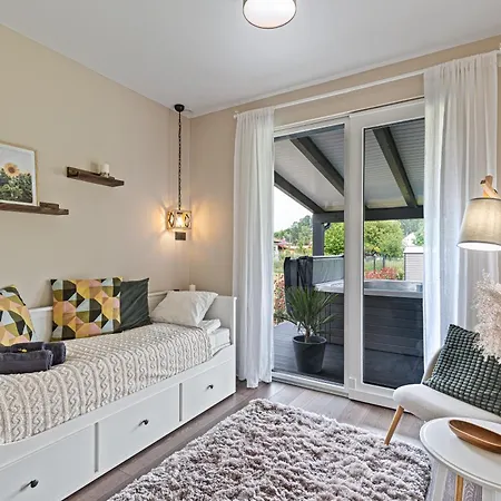 Tatil Evi Haz A Hold Utcaban *